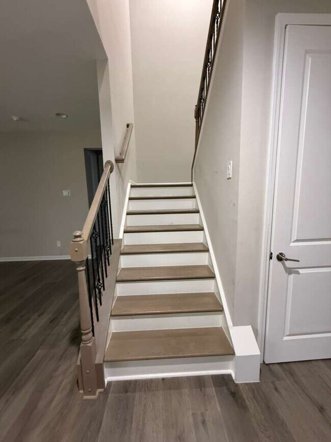 Building Photo - 128 Reids Cv Dr