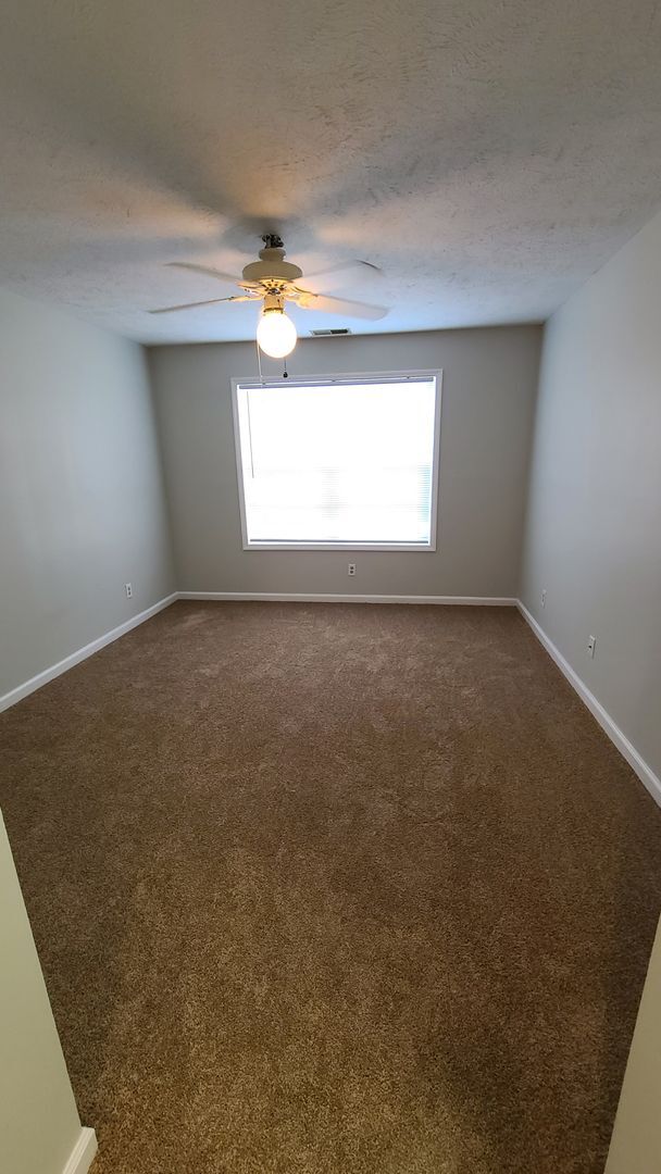 Building Photo - 1st floor condo