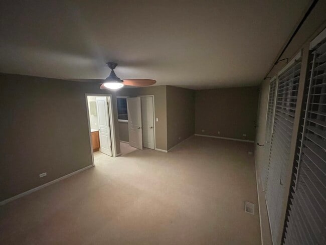 Building Photo - 2440 Emily Ln