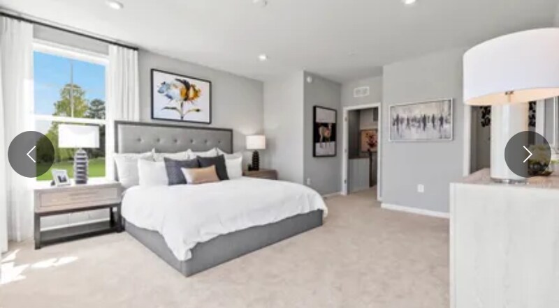 Building Photo - 658 b