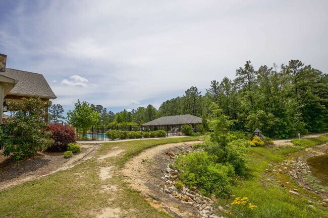 Building Photo - "Spacious 4-Bedroom Home with 2.5 Baths in...