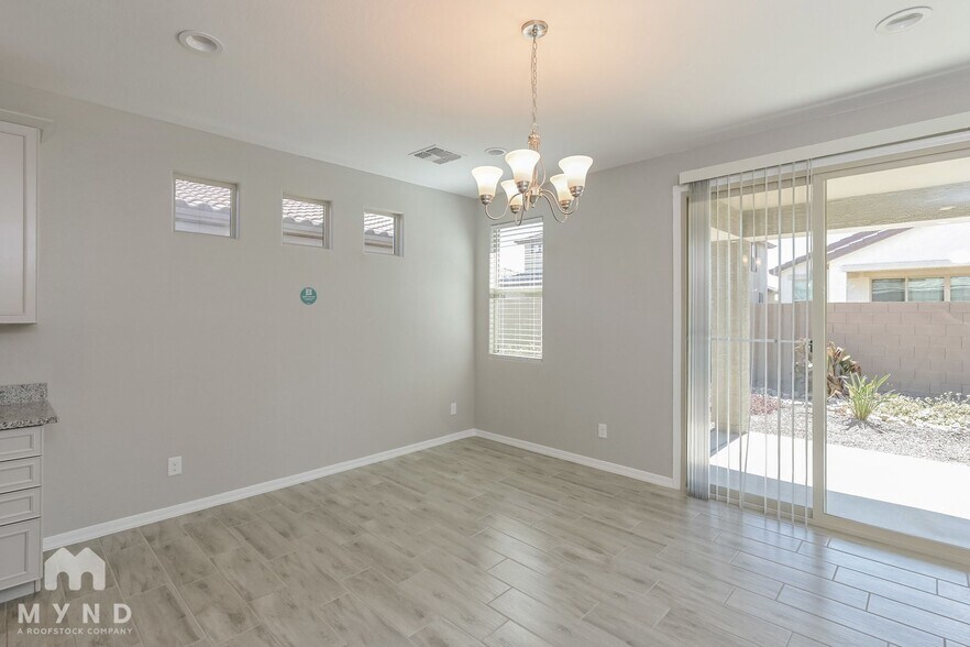 Building Photo - 20887 E Swan Dr