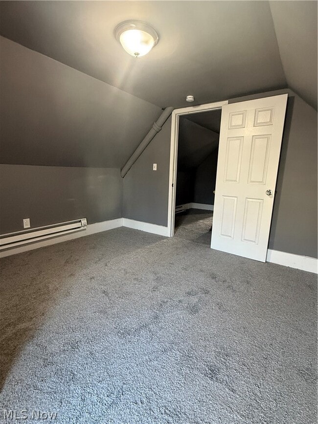 Building Photo - 10527 Earle Ave