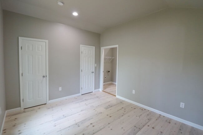 Building Photo - Tiny House