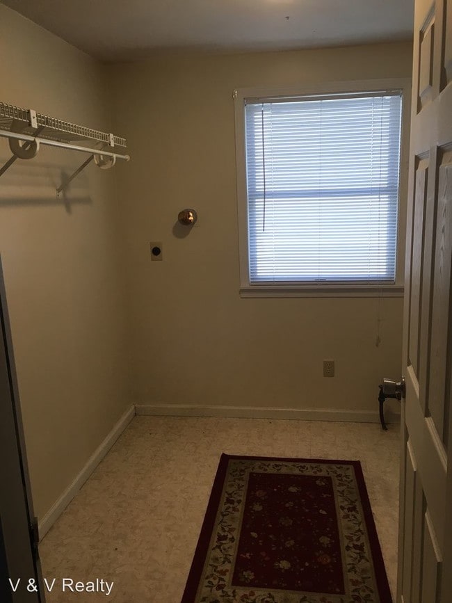 Building Photo - 2 br, 1 bath House - 216 Norwood Ave