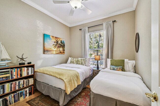 Building Photo - 2804 N Munro St