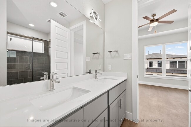 Building Photo - 10719 Mason Rd