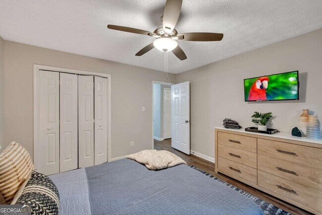 Building Photo - 4375 Coopers Creek Dr SE
