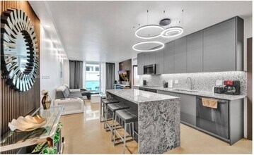 Building Photo - 4001 S Ocean Dr