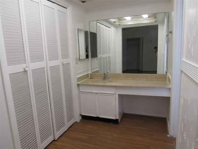 Building Photo - 8506 Sorrel Dr