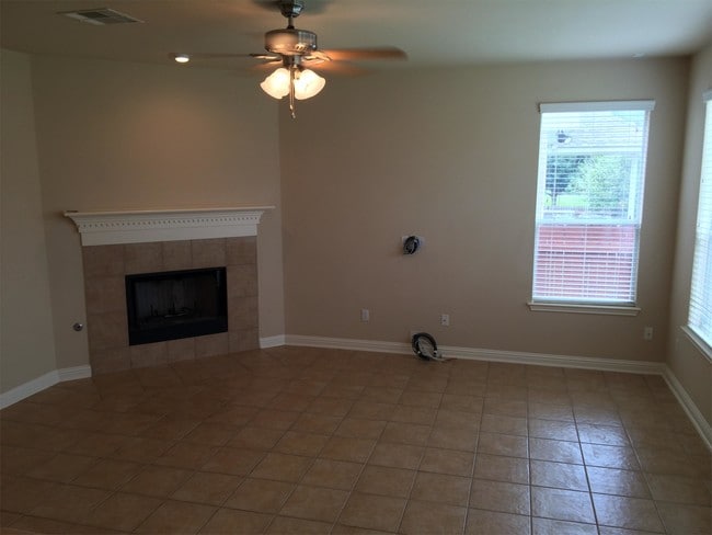 Building Photo - 2613 National Park Blvd