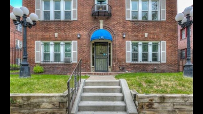 Primary Photo - 1351 N Washington St