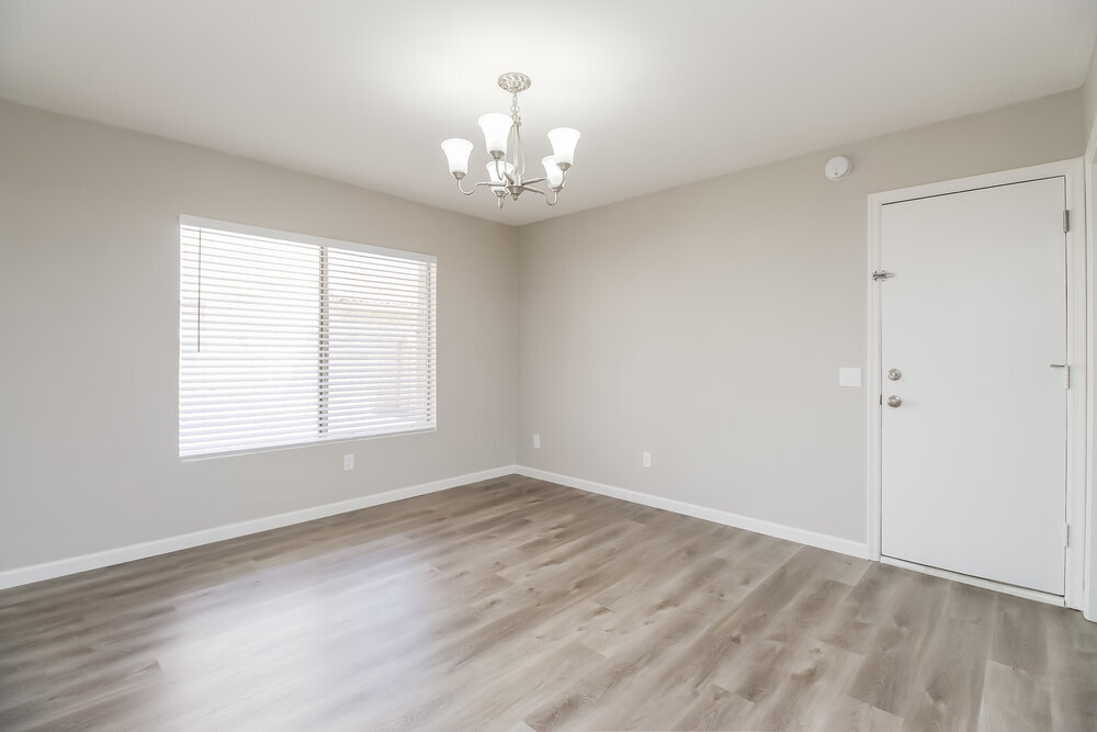 Building Photo - 1968 N Lexington Dr