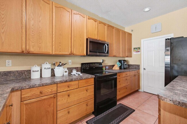 Building Photo - 5057 Sancerre Cir