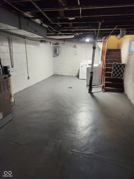 Building Photo - 5446 N College Ave