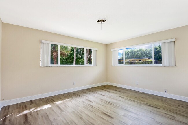 Building Photo - 11074 Monet Woods Rd