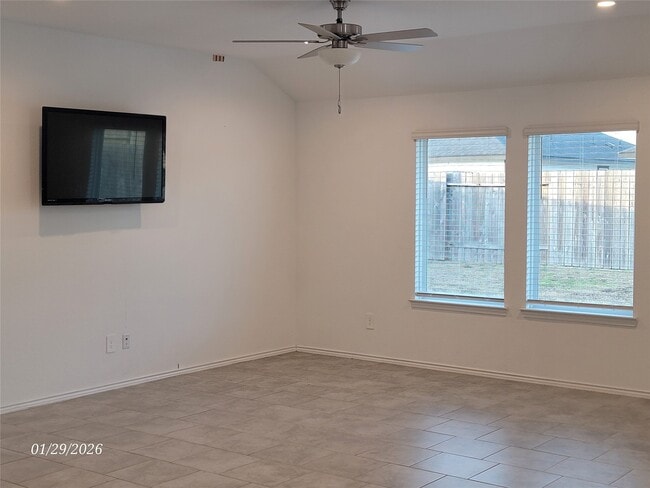 Building Photo - 1127 Lipizzan Ln