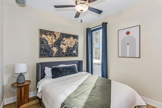 Building Photo - MOVE IN SPECIAL: MOVE IN BY APRIL 1, GET $1000 credit towards rent and/or monthly fees!