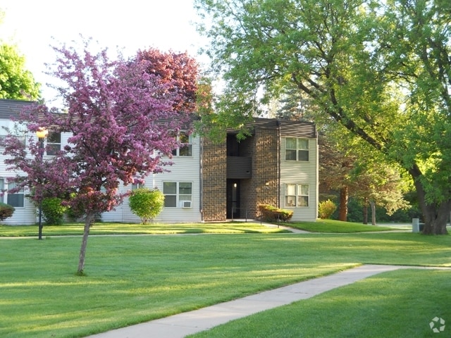 Building - Villa West 62+ Senior or Disabled