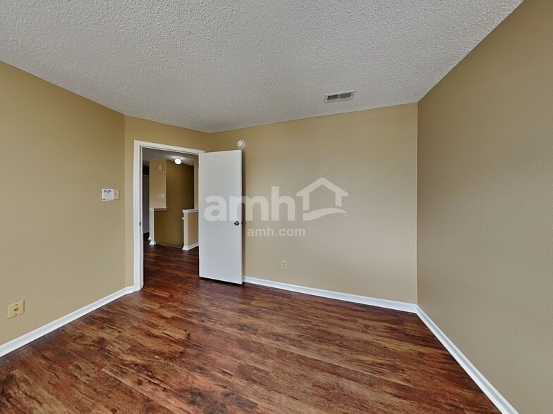 Building Photo - 7582 Royal Fern Ln