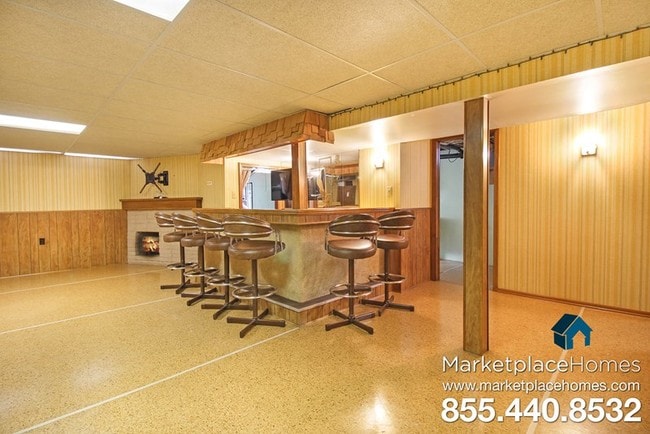 Building Photo - 14240 Adams Ave