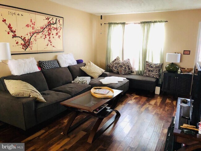 Building Photo - 11052 Sentry Ridge Rd