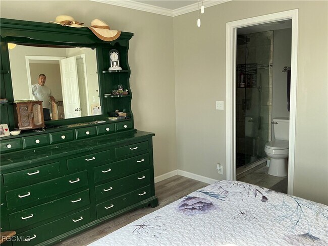 Building Photo - 2885 Palm Beach Blvd