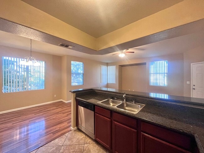 Building Photo - COMING SOON!! CUTE 3 BD/2BA CONDO LOCATED ...