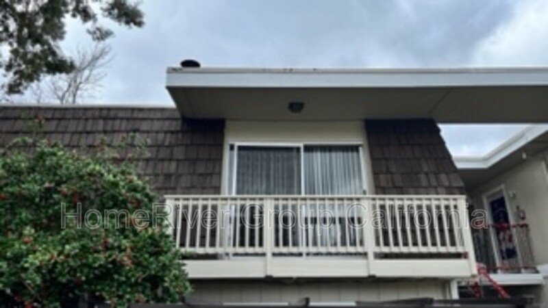 Building Photo - 1233 Dealynn St
