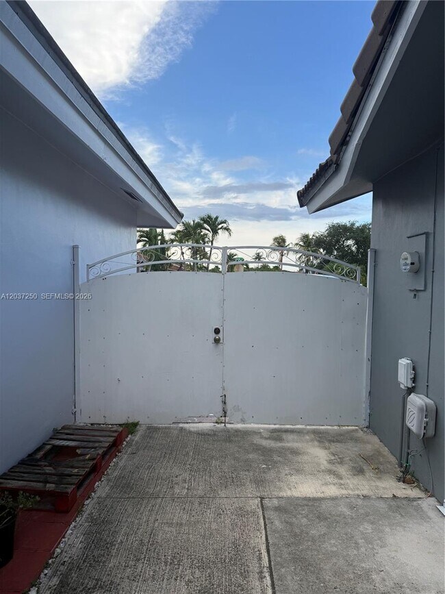 Building Photo - 14770 SW 60th St