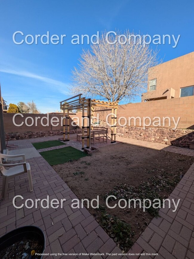 Building Photo - Massive 2 Story 3Bedroom 2.5 Bathroom, 2 Car Garage Townhouse at 1,838 Sq Ft.