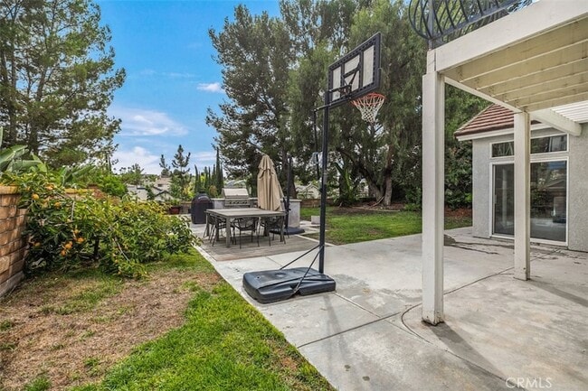 Building Photo - 28792 Bolanos