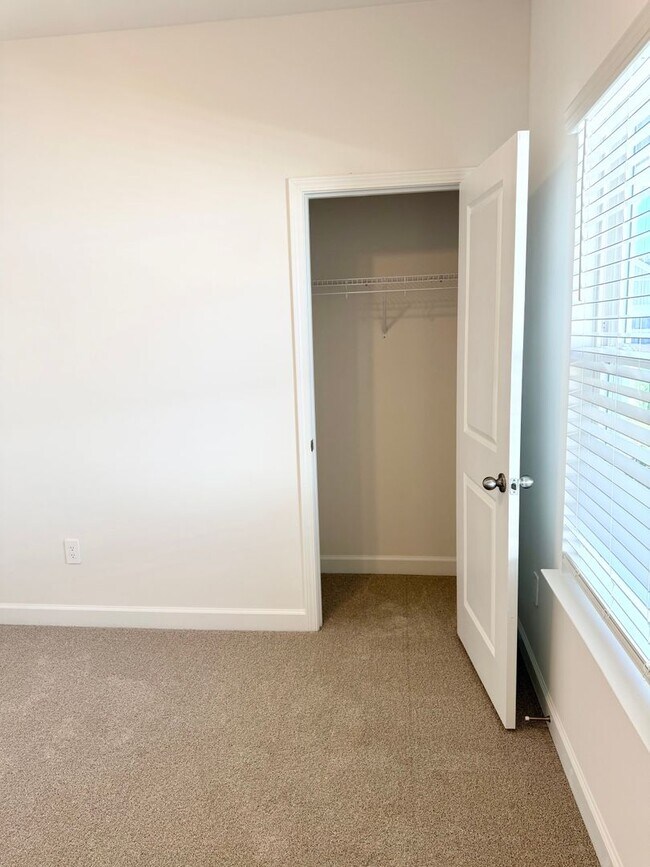 Building Photo - BRAND NEW! Beautiful 3 bedroom/2 bathroom home available now!