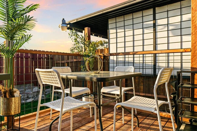 Building Photo - 5551 Churchward St