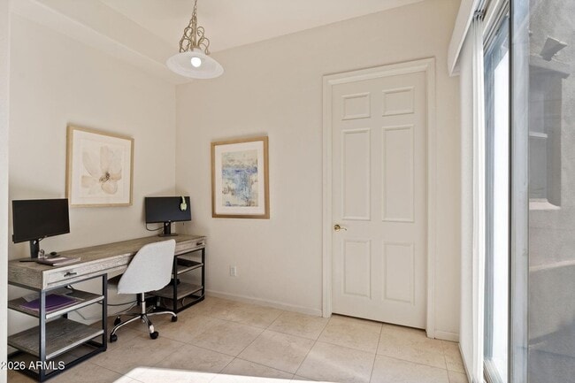 Building Photo - 20802 N Grayhawk Dr