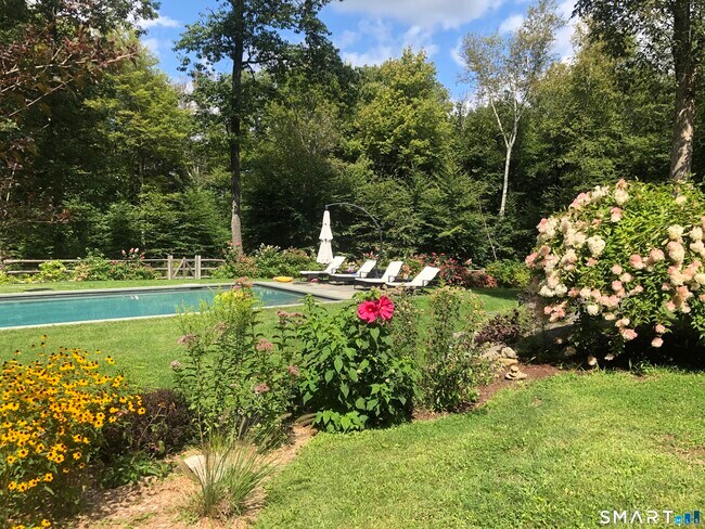 Building Photo - 66 Westwoods 2 Rd