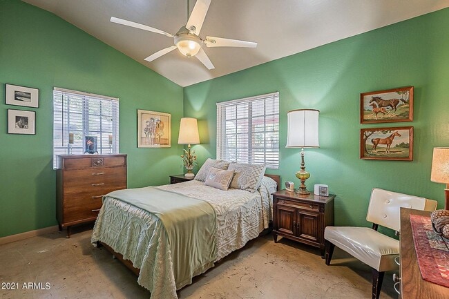 Building Photo - CUTE 2 Bedroom 1 Bath bungalow in Sunnyslope with full casita