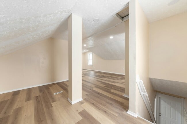 Building Photo - 3794 W 38th St