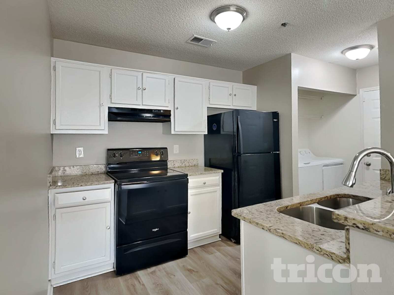 Building Photo - 3547 Lehigh Way