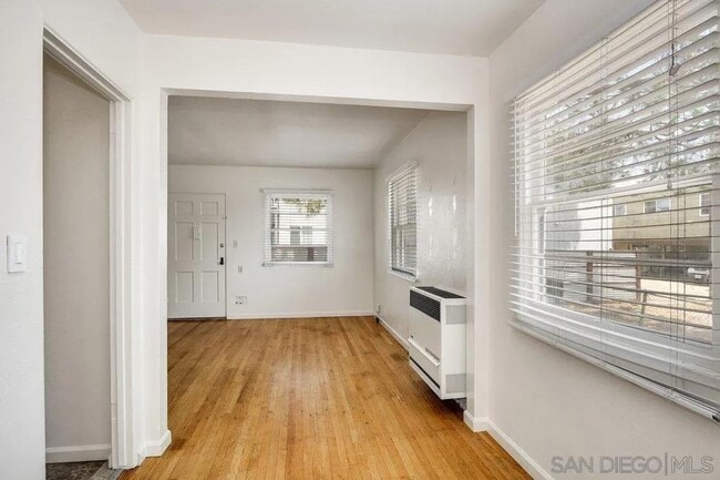 Building Photo - 4515 Wilson Ave