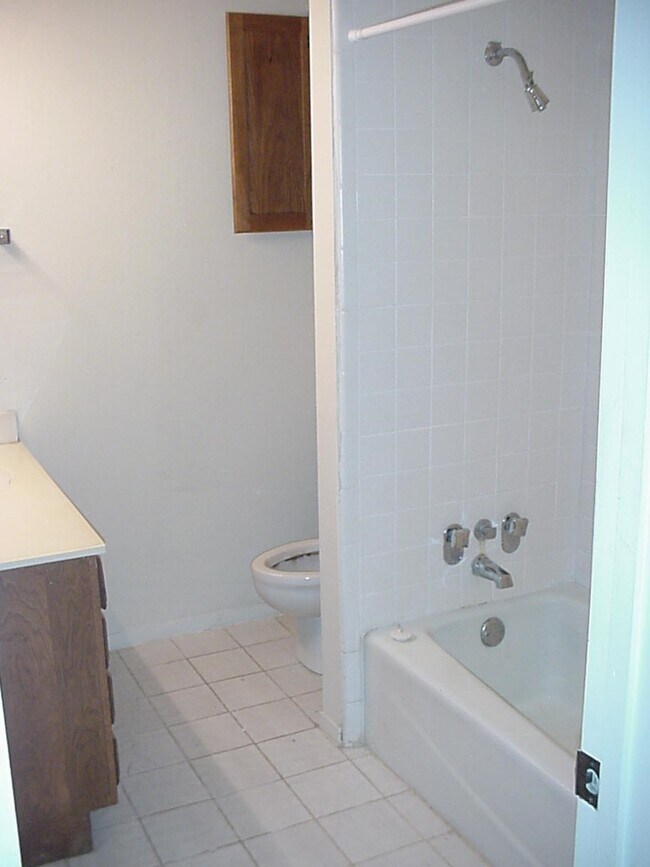 Building Photo - 10822 Lynbrook Dr