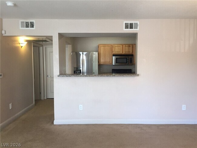 Building Photo - 5055 W Hacienda Ave