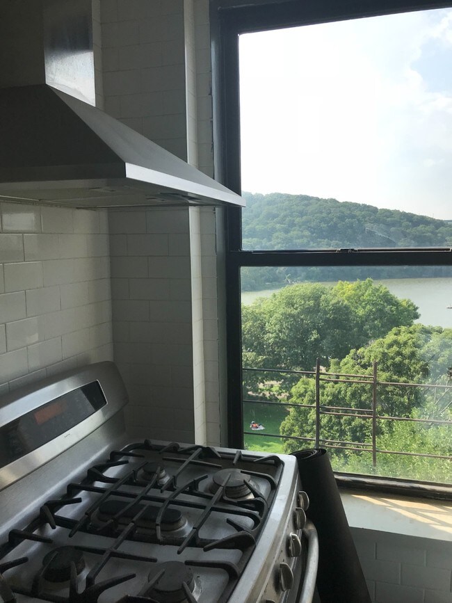 Building Photo - 583 West 215th Street