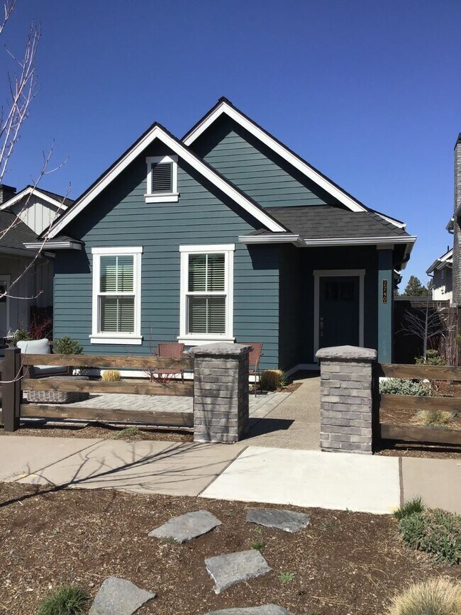 Building Photo - FOR RENT - All Inclusive Owner pays utilities - Furnished 3 bed, 2 bath NorthWest Crossing Townhome