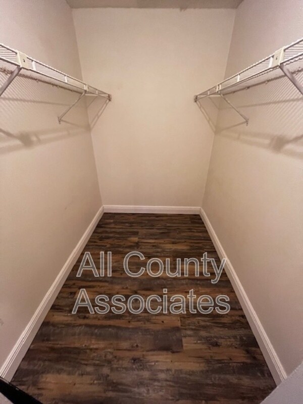 Building Photo - 3277 Fox Chase Cir