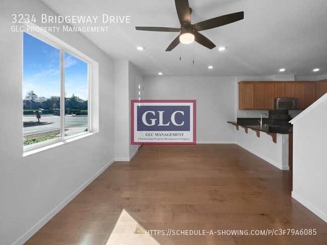Building Photo - 3234 Bridgeway Dr