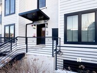 Building Photo - 1011 18th St NE