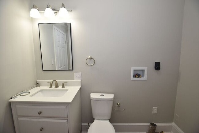 Building Photo - Price Reduced! 4 bedroom 2 story Single Family Home