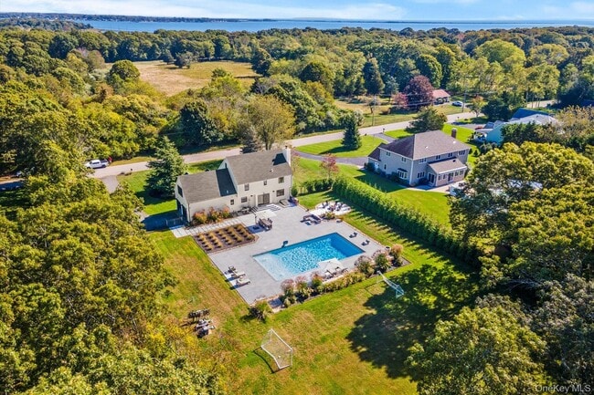 Building Photo - 805 Kayleighs Ct