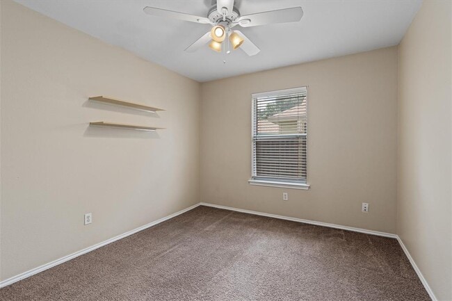 Building Photo - 1404 River Oak Dr